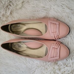 NWOT SOFT STYLE BY HUSH PUPPIES ROSE CLOUD WOMENS SIZE 9 PUMPS